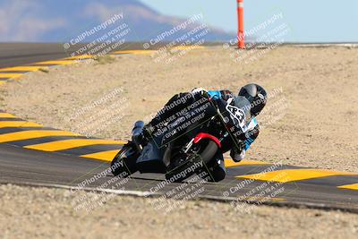 media/Oct-09-2022-SoCal Trackdays (Sun) [[95640aeeb6]]/Turn 12 (140pm)/